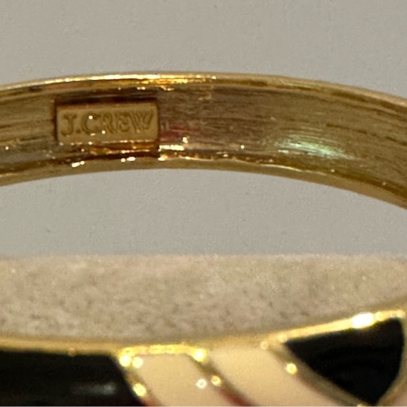 J. Crew Bracelet- Bangle style w/ hinged open Gold tone w/ black & white enamel - Picture 11 of 11